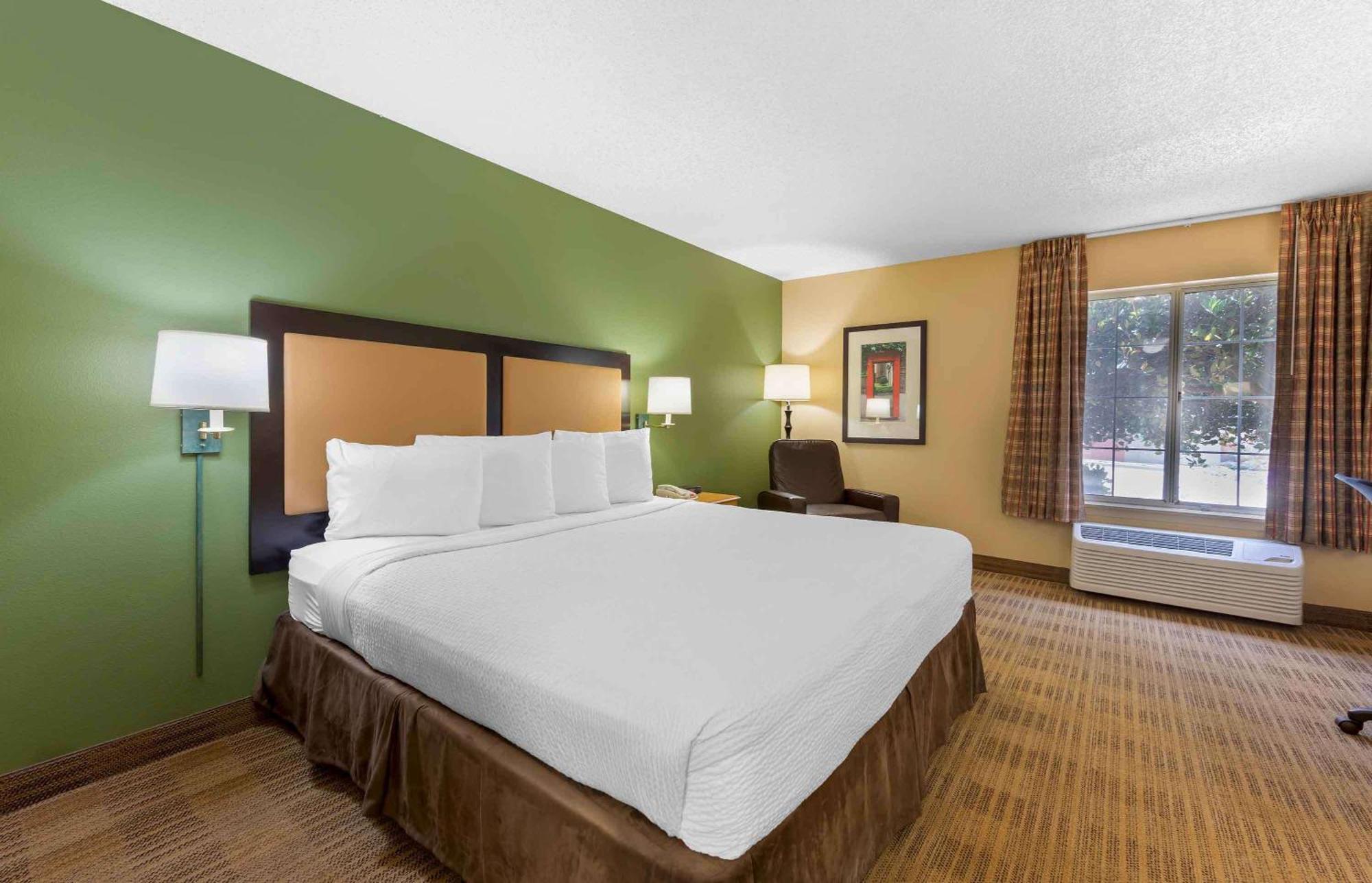 Extended Stay America Select Suites - Chicago - Lombard - Oakbrook Окбрук Террас Экстерьер фото