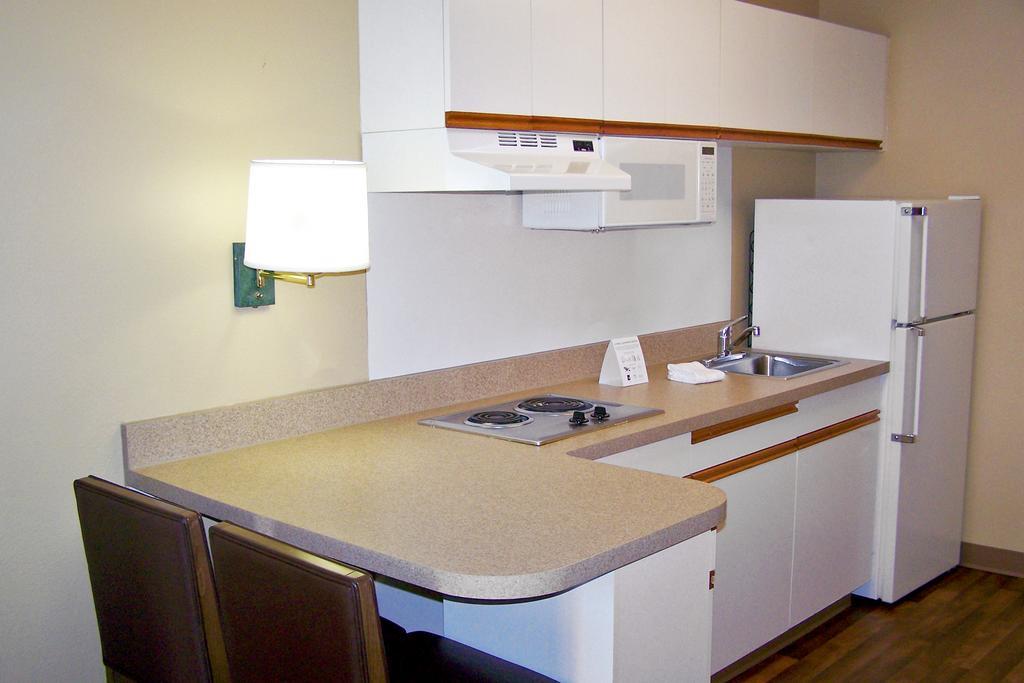 Extended Stay America Select Suites - Chicago - Lombard - Oakbrook Окбрук Террас Экстерьер фото