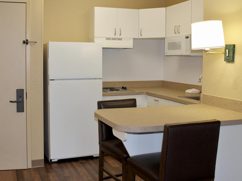 Extended Stay America Select Suites - Chicago - Lombard - Oakbrook Окбрук Террас Экстерьер фото