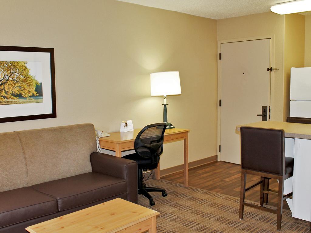 Extended Stay America Select Suites - Chicago - Lombard - Oakbrook Окбрук Террас Экстерьер фото